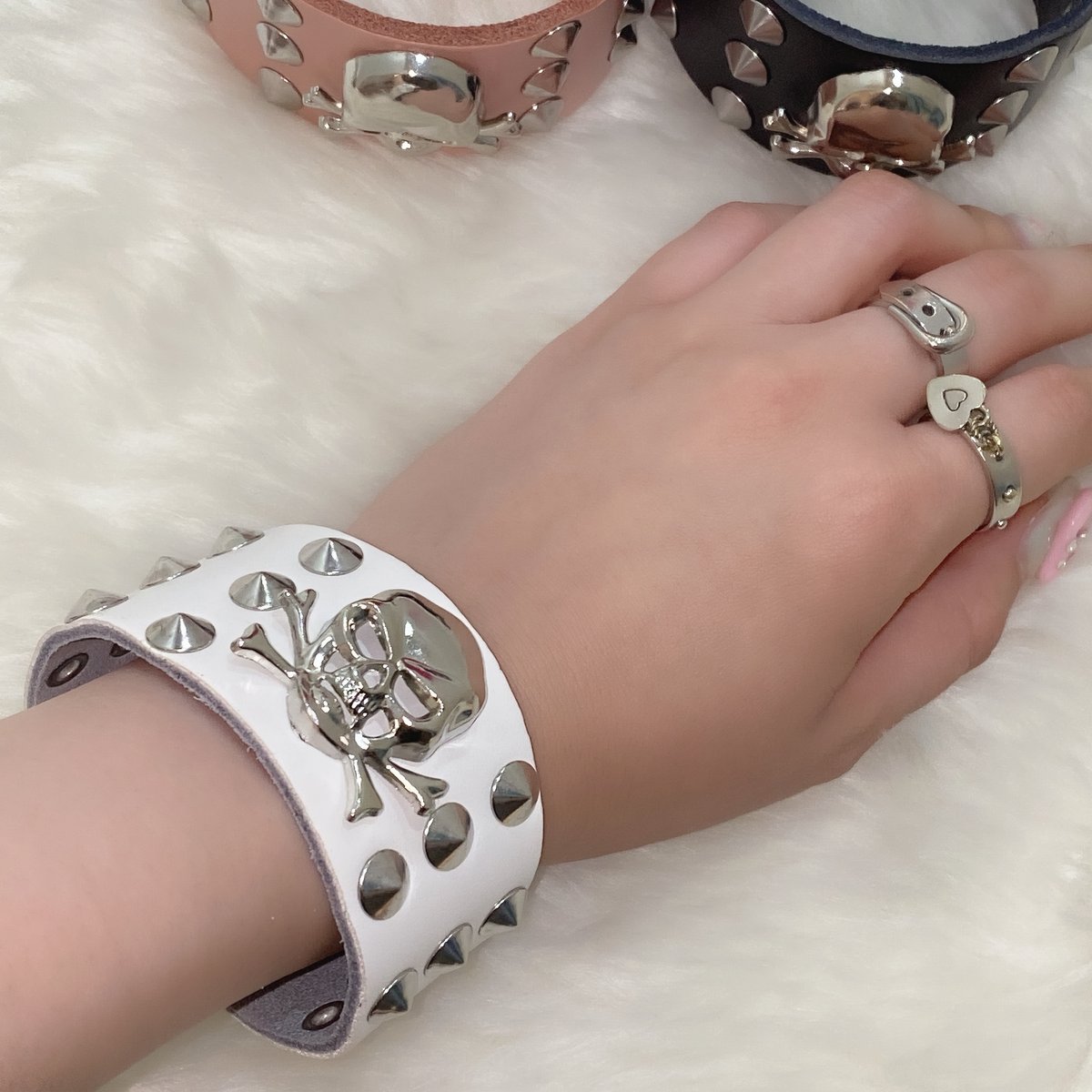 ドクロスタッズブレスレット | Romantic Standard ロマンティック