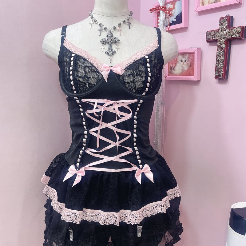 セシルマクビー バイカラー レース サテン コルセット キャミ 黒 ピンク CECIL McBEE - セシルマクビー バイカラー レース サテン コルセット