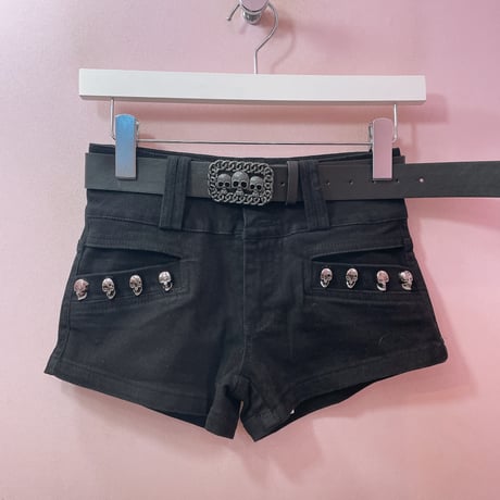 ドクロスタッズデニムショートパンツ