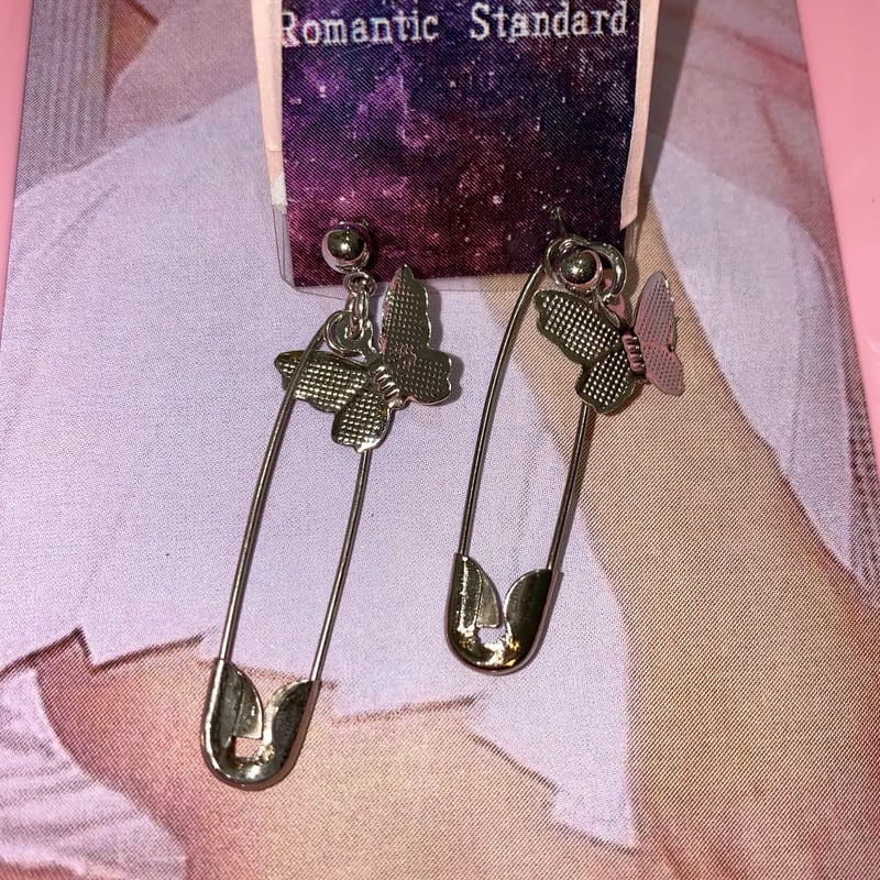 安全ピンモチーフピアス | Romantic Standard ロマンティック