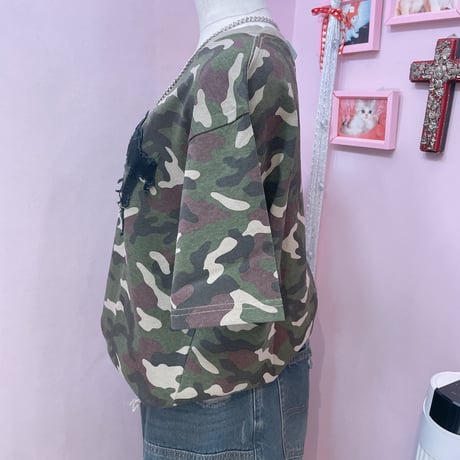 ダメージロゴTシャツ