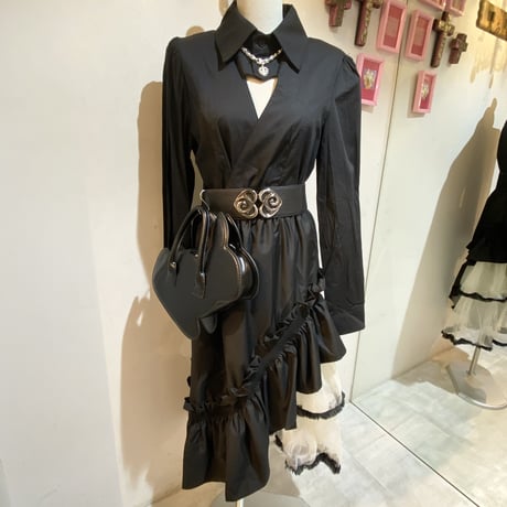 アシンメトリーフリル切替スカート