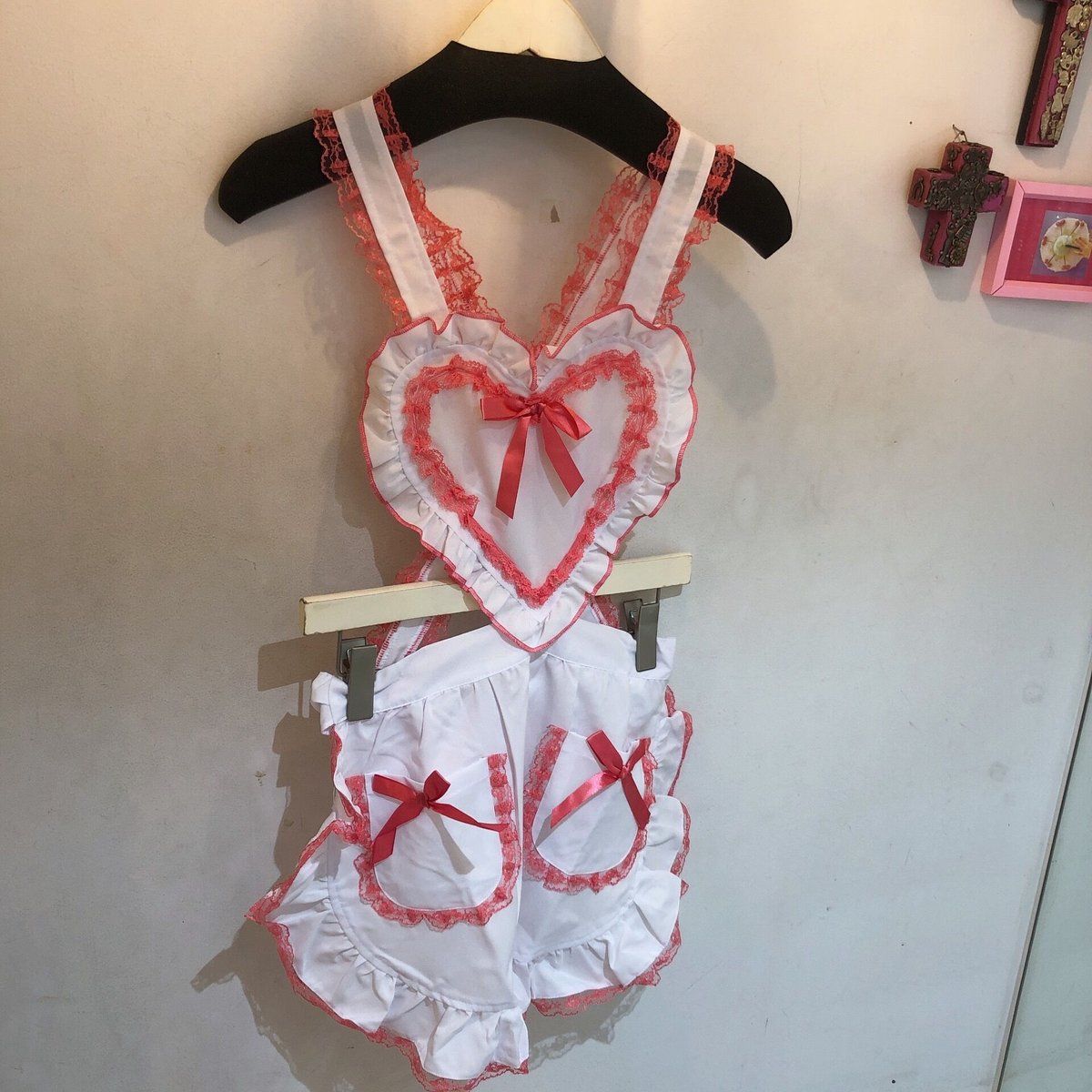 モモコハウス　ハートフリルエプロン　ミニ　ピンク エプロン フリル おしゃれ モモコハウス くすみピンクハート
