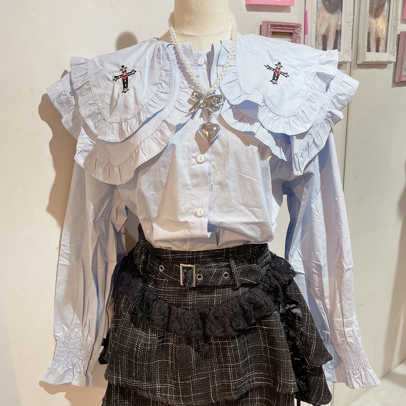 Pine Flower ハンドメイド　リネン　セーラーカラーのブラウス　スミクロ Pine Flower ハンドメイド リネン セーラーカラーのブラウス