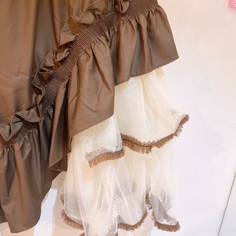 アシンメトリーフリル切替スカート