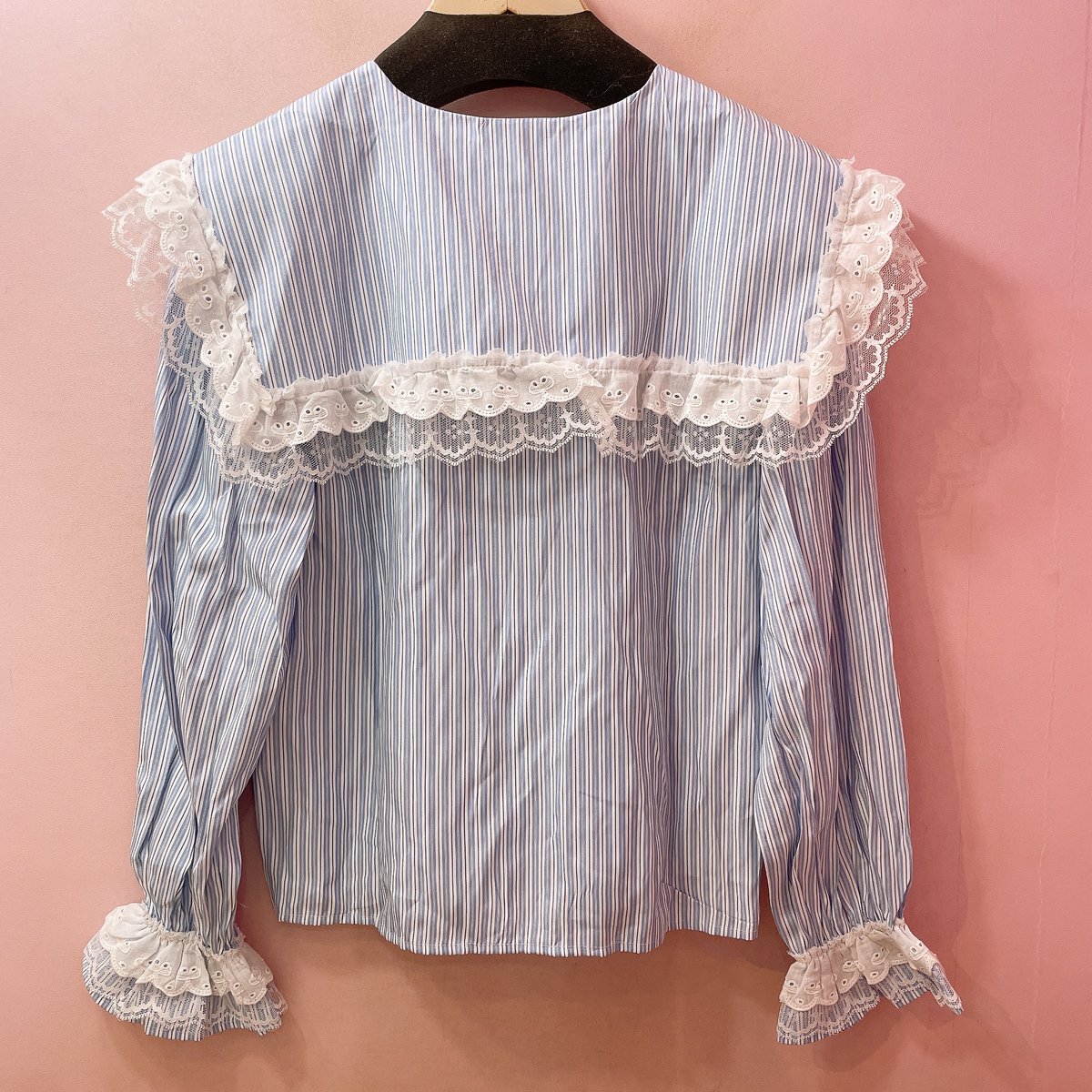 Bad mood kitty フリルカラーストライプブラウス | Romantic Stand