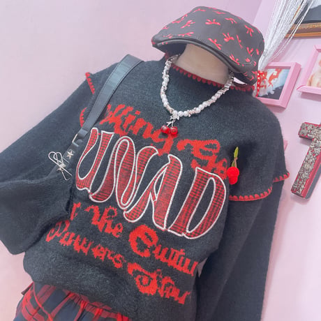 Cherryチェックロゴニット