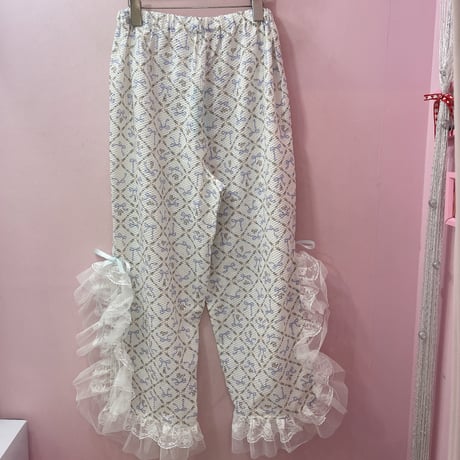 Ribbon rabbitスリットレースパンツ