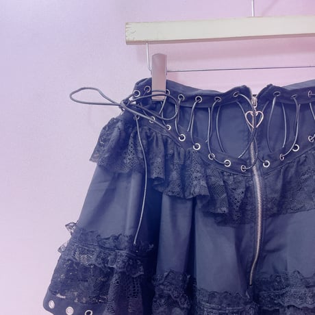 レースアップフリルZipスカート