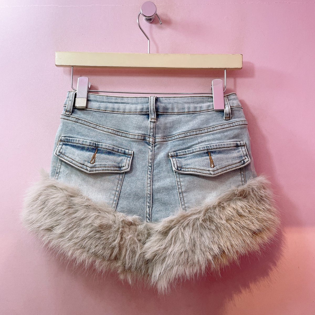 d.i.a. ラビットファー付きショートパンツ 24 d.i.a. ラビットファー付きショートパンツ 24 d.i.a. ラビットファー