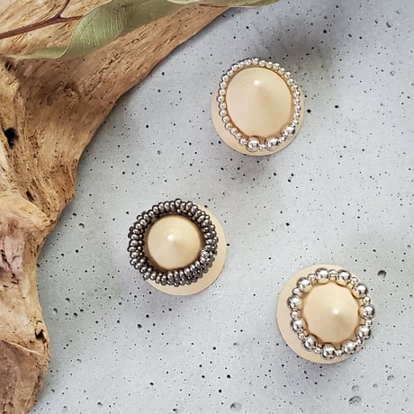 Silver beads ring