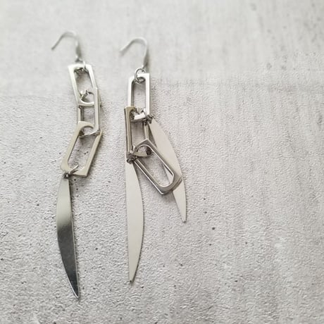 asymmetry silverchain