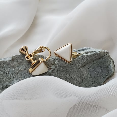 Stone earring