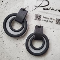 MONOQLO leather hoop