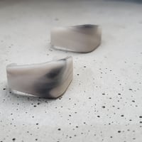 S925 mattgray marble square pierce