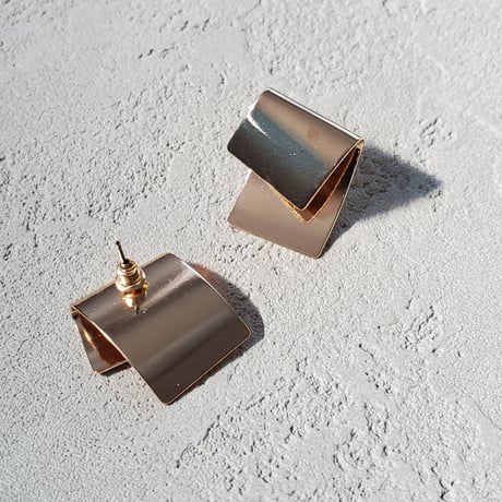Fold pierce