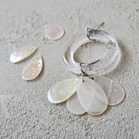 Clear ring×shell
