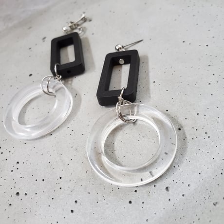 squareBLACK×clearRING