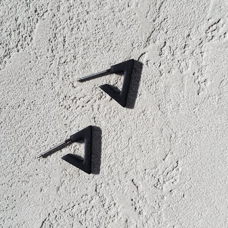 triangle black pierce