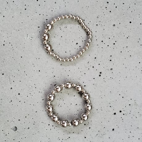 Silver beads ring