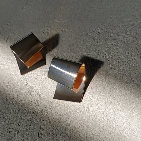Fold pierce