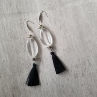 clear×tassel