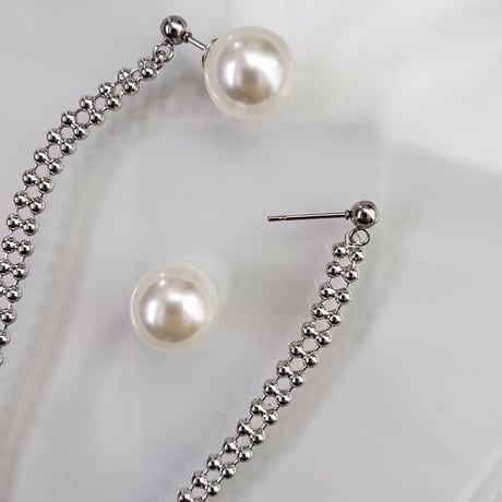 ballchain tassel long pierce