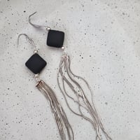 chain fringe ピアス