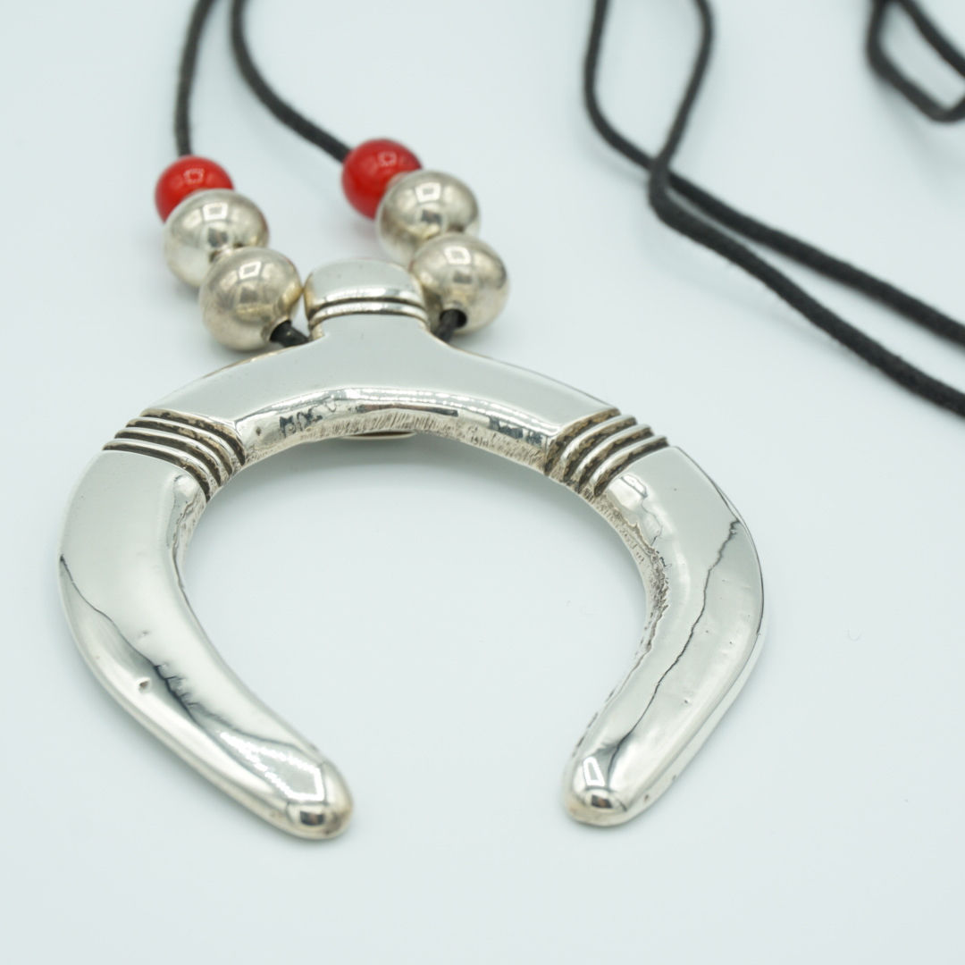 アクセサリー cippy crazy horse moja Indian jewelry Cippy Crazy Horse Sterling Silver Guardian Pendant Necklace