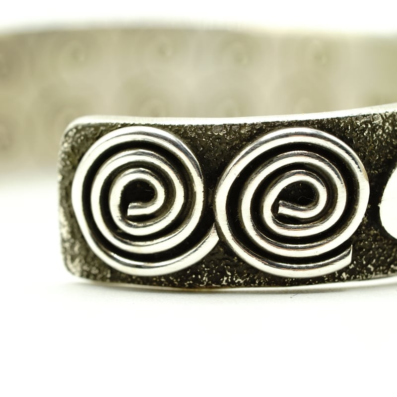 Indian Jewelry Bangle by Alex Sanchez | NewDeal