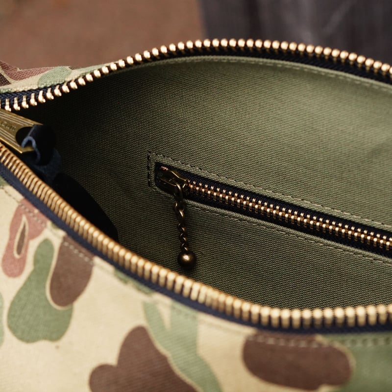 DCCi メッセンジャーバッグ　オリーブ　〈made in USA〉 DCCi メッセンジャーバッグ オリーブ 〈made in USA〉 - メルカリ