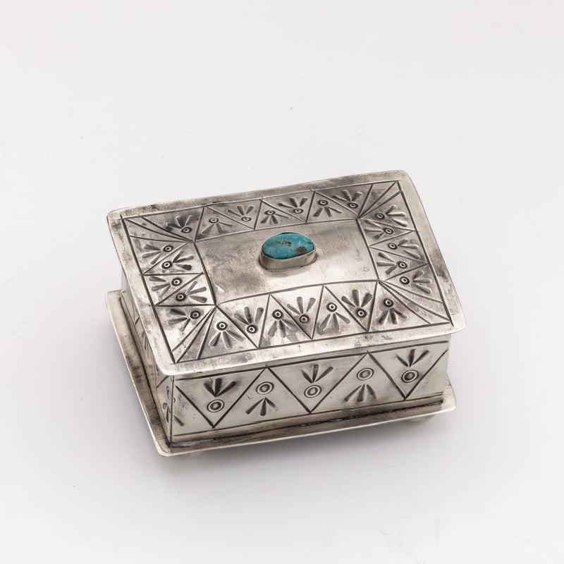 J.ALEXANDER RUSTIC SILVER SMALL STAMPED BOX W-