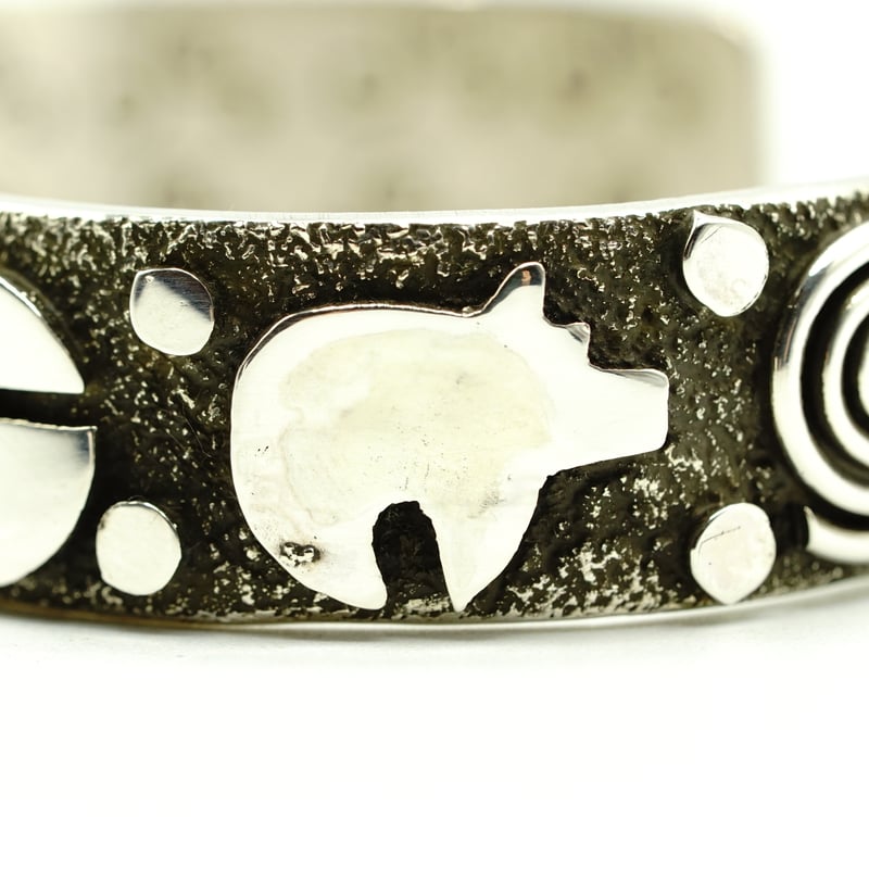 Indian Jewelry Bangle by Alex Sanchez | NewDeal Indian Jewelry Bangle by Alex Sanchez | NewDeal
