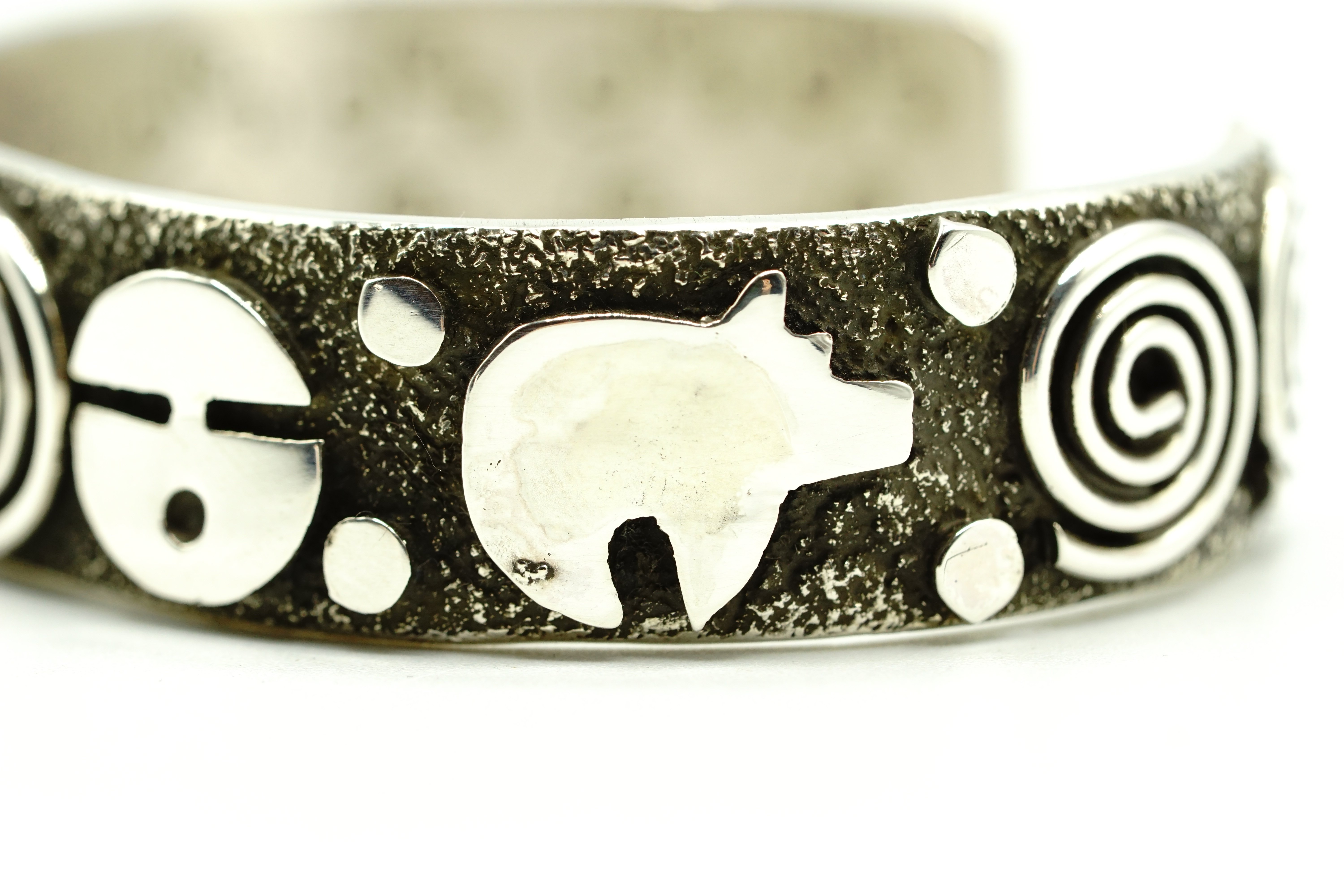 Indian Jewelry Bangle by Alex Sanchez | NewDeal