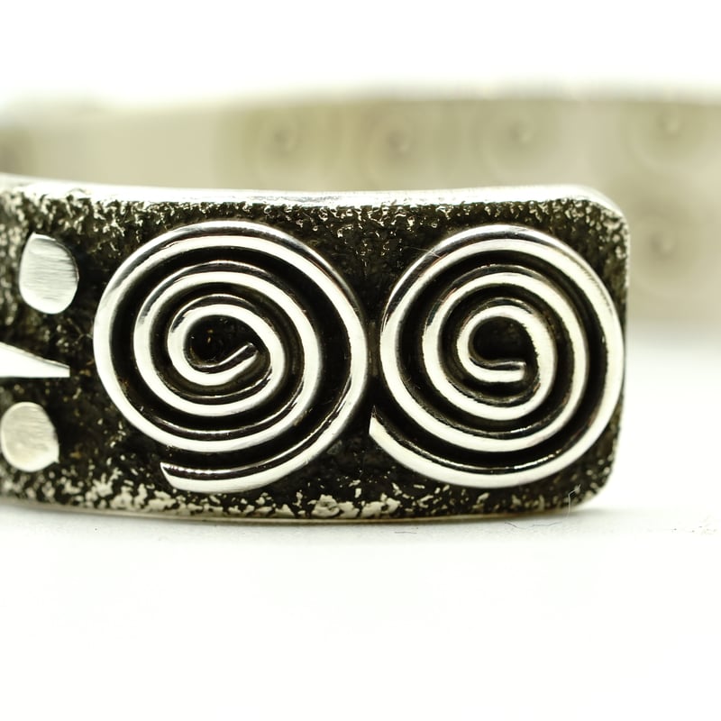 Indian Jewelry Bangle by Alex Sanchez | NewDeal