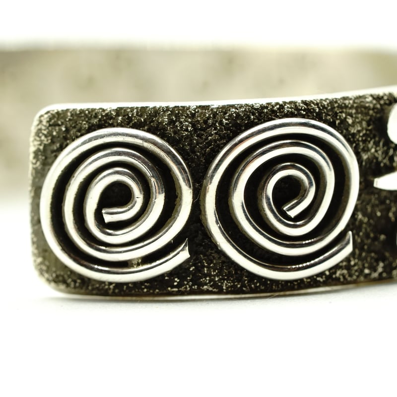 Indian Jewelry Bangle by Alex Sanchez | NewDeal Indian Jewelry Bangle by Alex Sanchez | NewDeal
