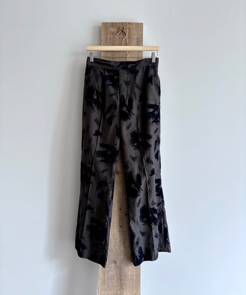 TOGA TOO/Flocky print pants/BLACK | pain