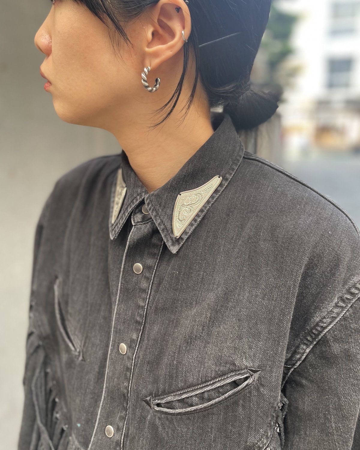 TOGA ARCHIVES / DENIM FRINGE SHIRT / black | pain