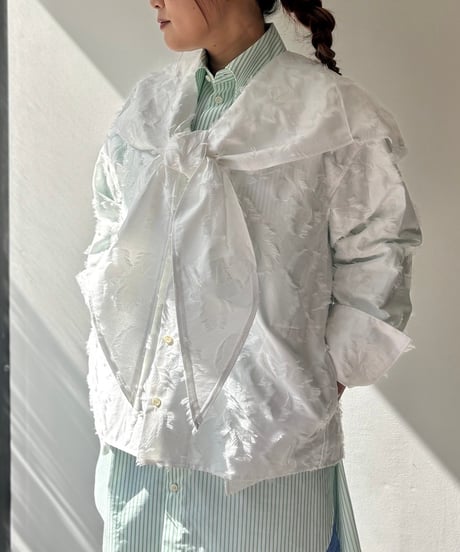 RYU KAGA/Jaquard leaf collar BL/WHITE