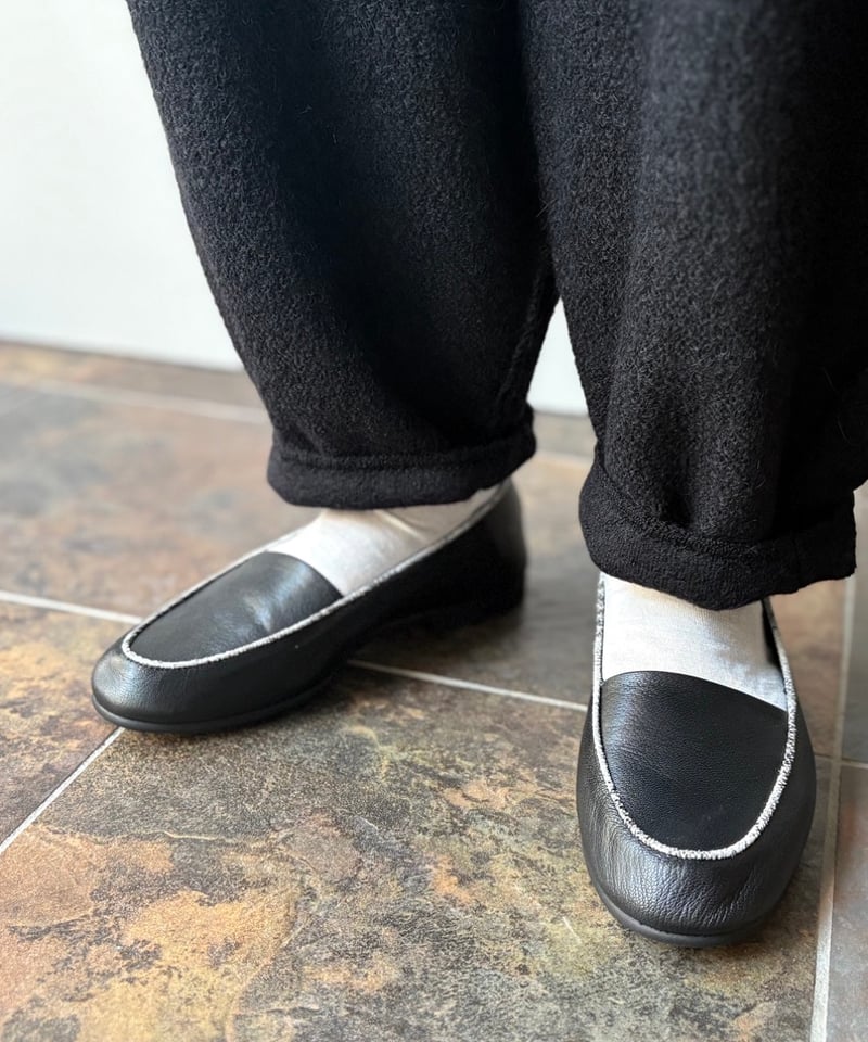 Hender Scheme/oval moca/black python | pain