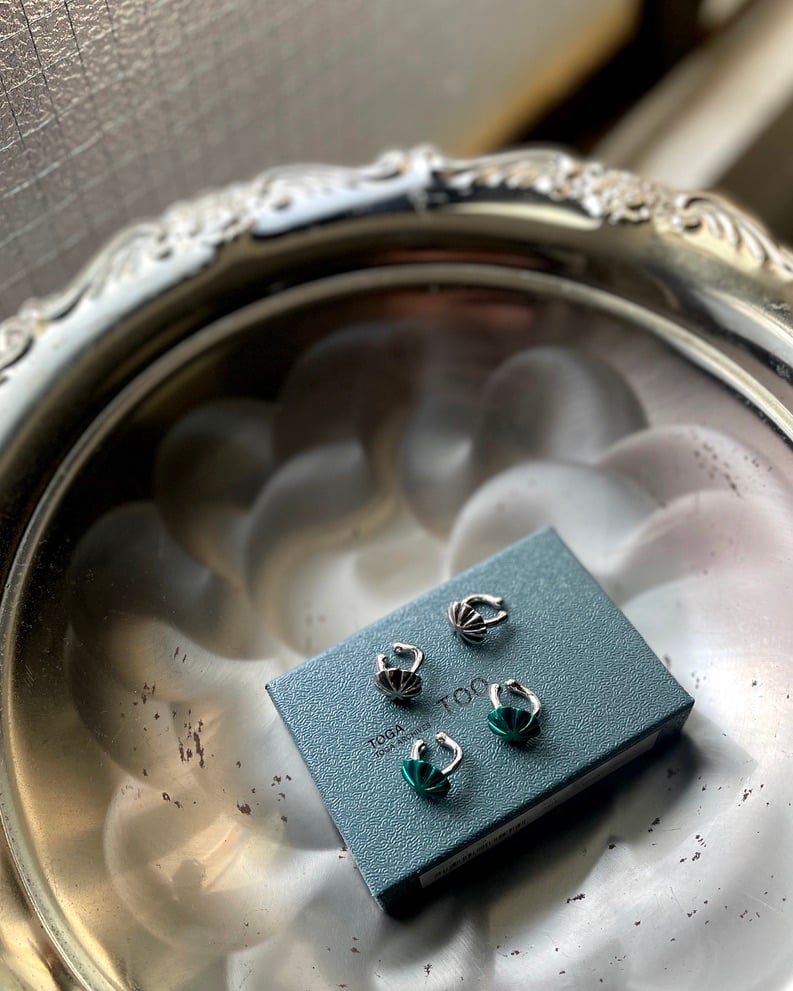 TOGA TOO コンチョピアス TOGA TOO/CONCHO EARCUFF/GREEN,SILVER | pain