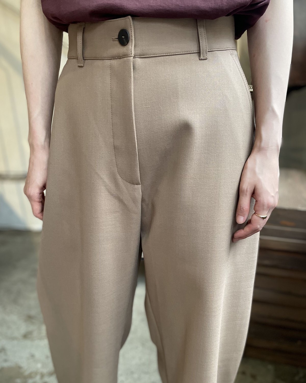 スタジオニコルソン 52-10-741021 wide crop pant STUDIO NICHOLSON(スタジオ ニコルソン)のWIDE CROP PANT通販 | 集英社