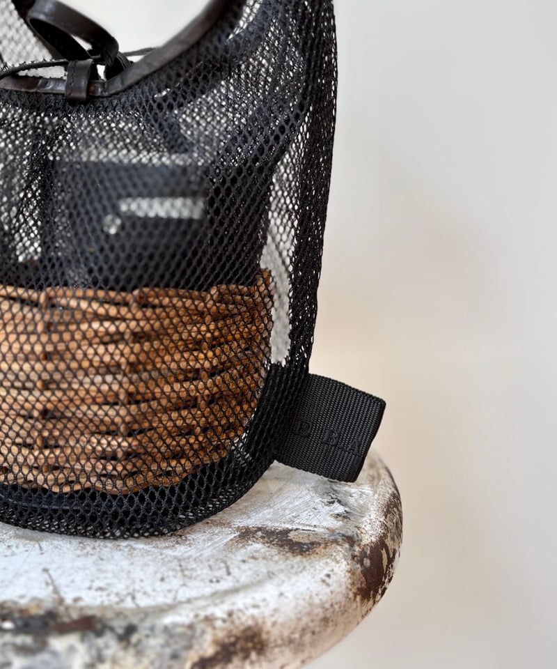 eb.a.gos/シアーラウンドトート/BK | pain