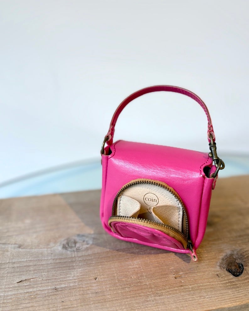 専用☆定価以下☆ebagos 籐つきミニサイフblack 2024aw 新品 ebagosから新作のご紹介です #ebagos #エバゴス #leather #black