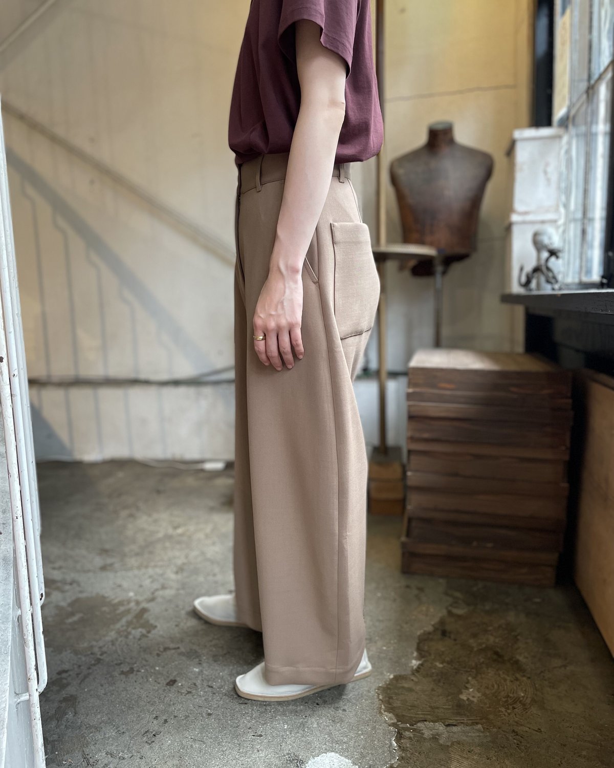 スタジオニコルソン 52-10-741021 wide crop pant STUDIO NICHOLSON(スタジオ ニコルソン)のWIDE CROP PANT通販