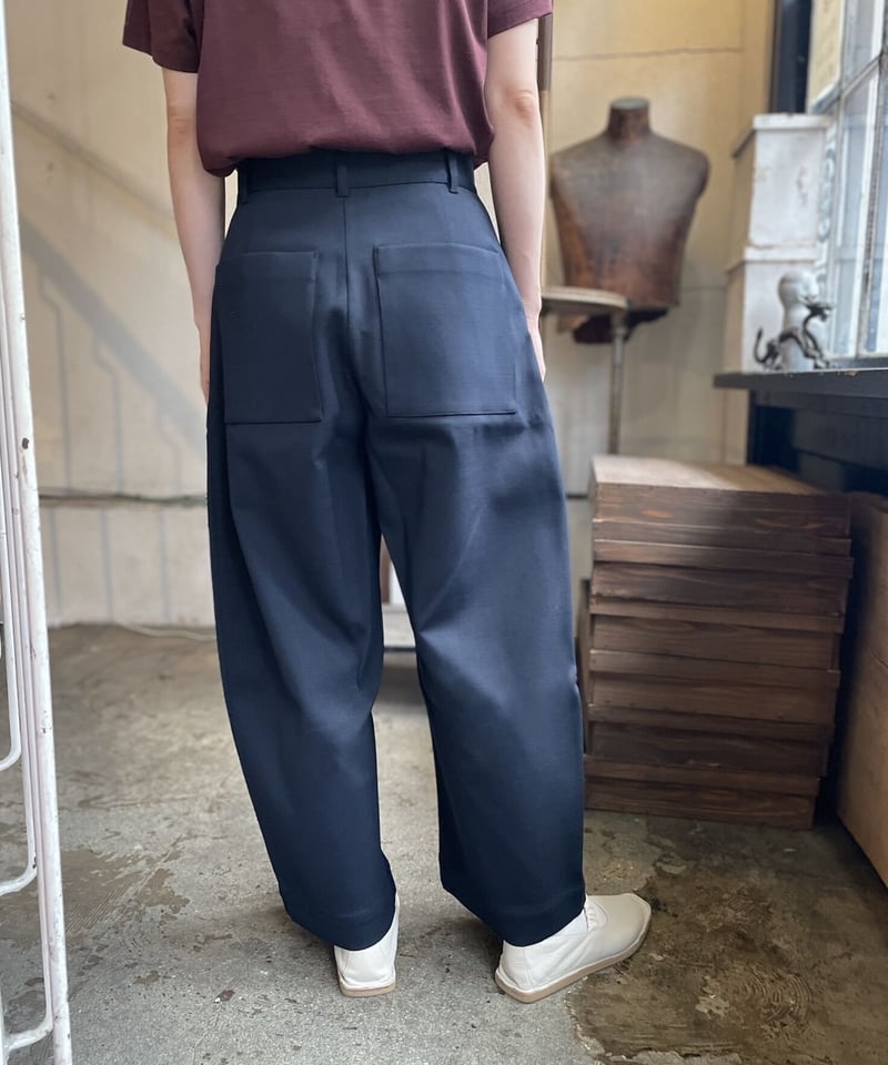 STUDIO NICHOLSON / CHALCO WIDE CROP PANT / NUTM