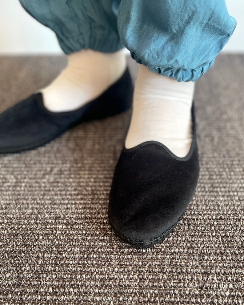 Sciuscia/TRAGARA/CLASSIC BLACK | pain