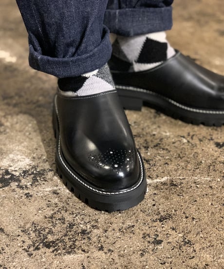 Hender Scheme / commando mule / black×white