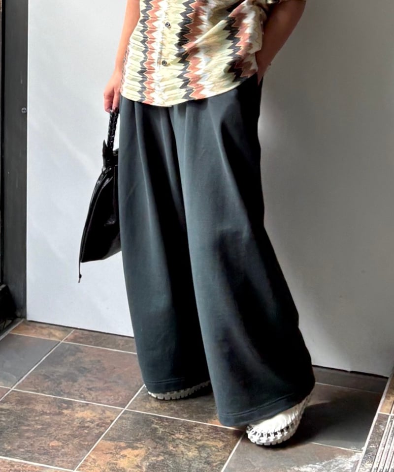 Dulcamara/ワンタックスウェットPT/Green,Ochre | pain
