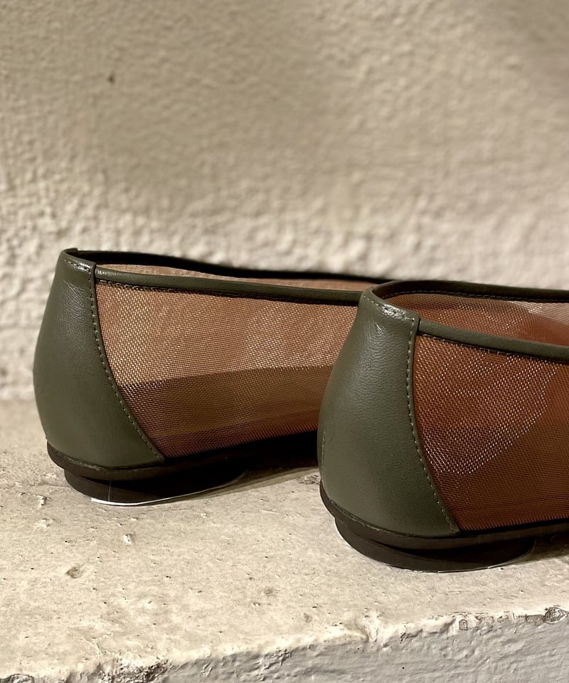_Fot / v ballet mesh / brown moss, black | pain